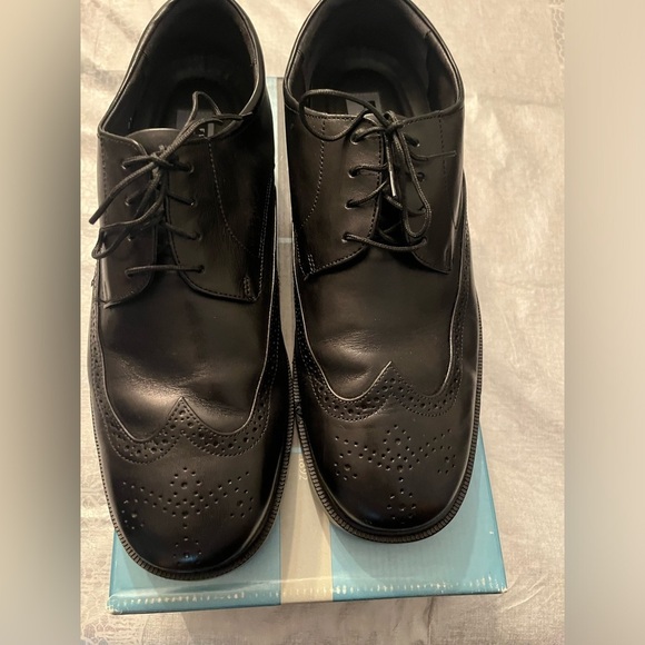 Florsheim Men’s Size  12 Black Leather Dress Shoe worn once - Picture 9 of 11